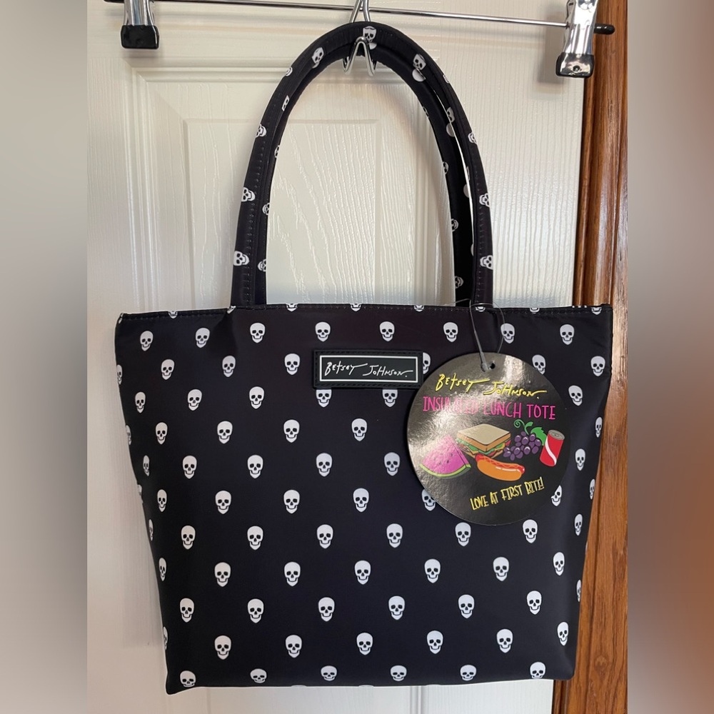 NWT Betsey Johnson Skull Insulated Lunch Tote